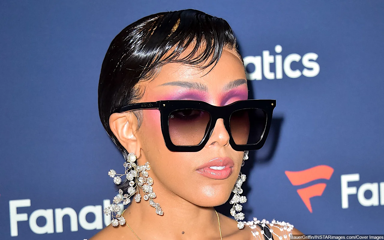 Doja Cat Pretends She's a Baby in New Bizarre Video