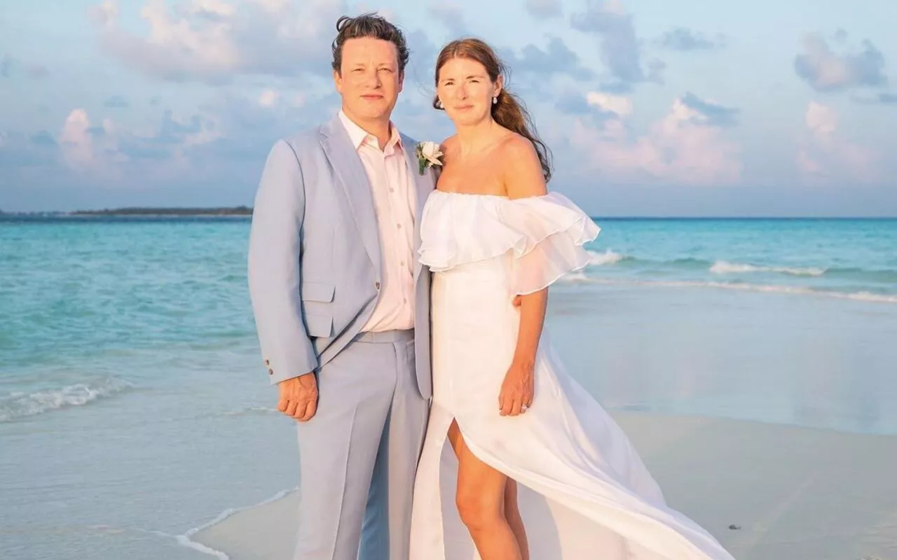 Jamie Oliver Only Renewed Wedding Vow to Make His Wife Happy