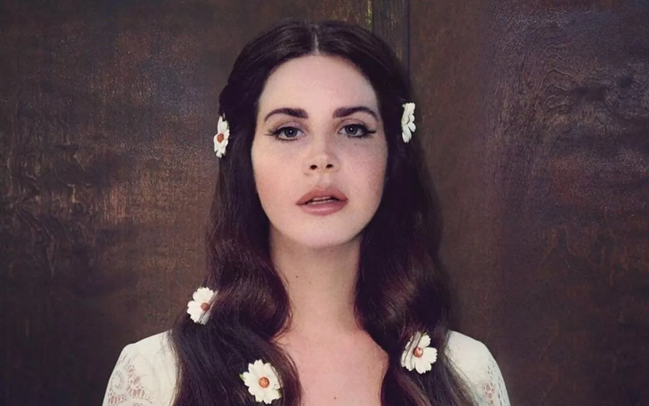 Lana Del Rey Split From Boyfriend After Fighting Over House