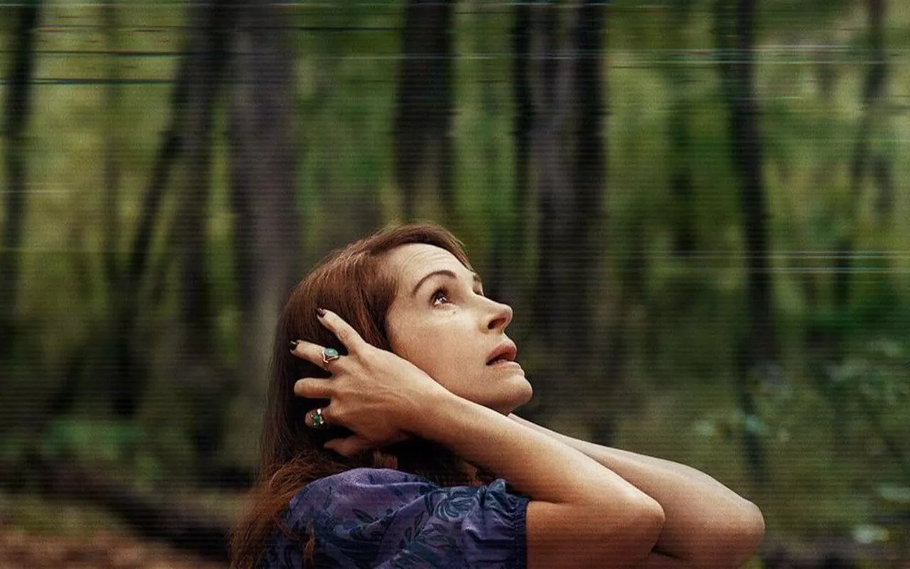 Julia Roberts' New Movie Is So 'Spooky' She Refuses to Read the Book It's Based on
