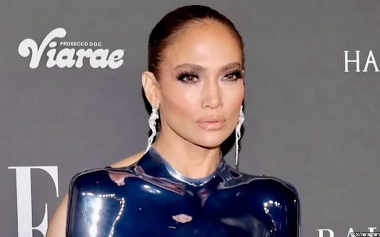 Jennifer Lopez Flaunts Serious Abs In Barely There Breastplate At Elle