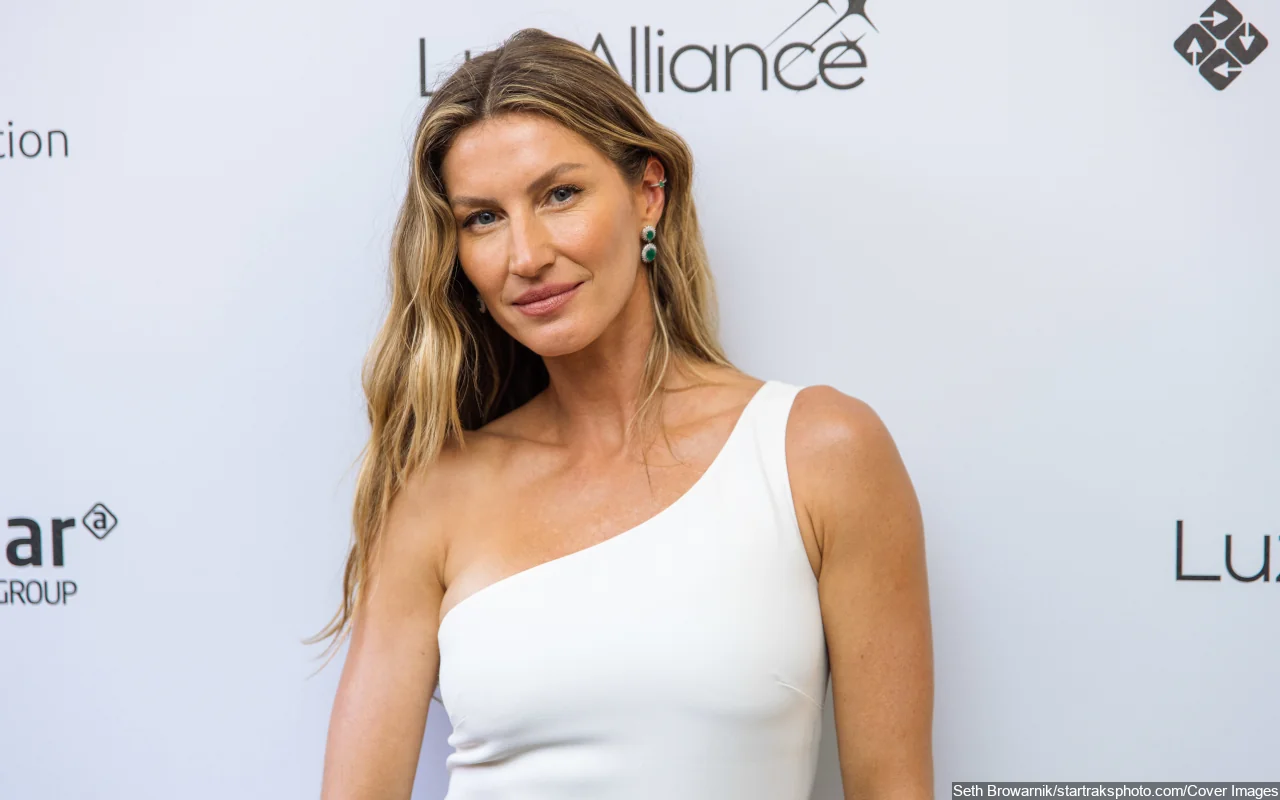 Gisele Bundchen Reveals How She Stops Herself From Getting Addicted to Social Media