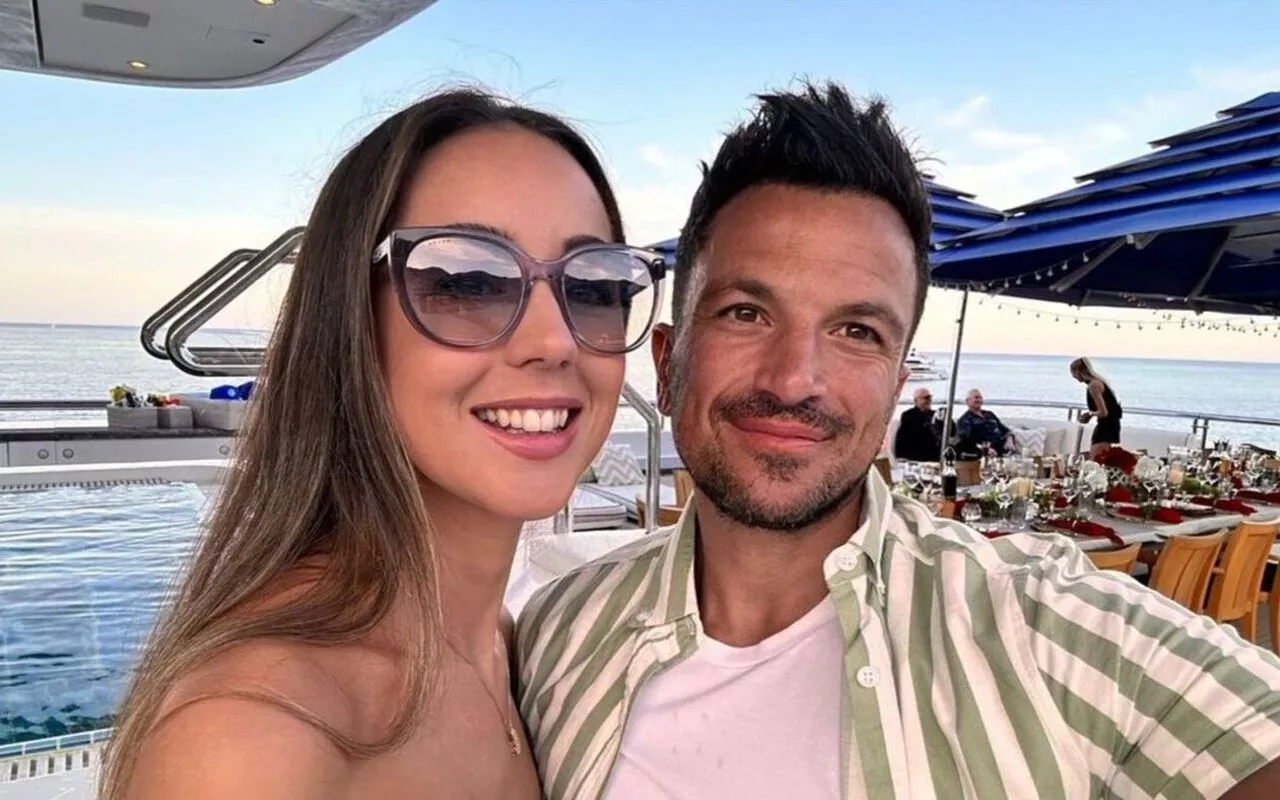 Peter Andre's Wife Rushed to ER Twice While Pregnant With Baby No. 3