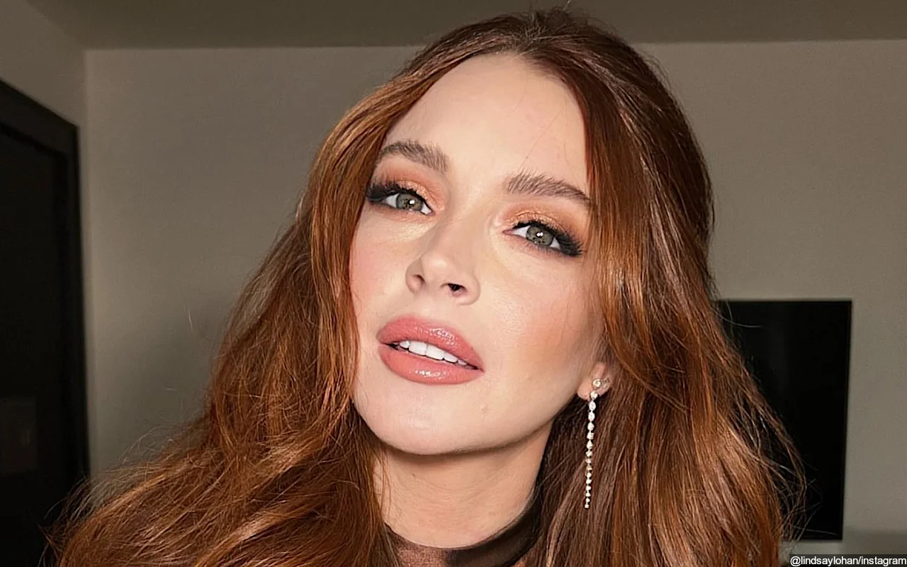 Lindsay Lohan Shows Off Postpartum Body at 'Mean Girls' Premiere 5 Months After Giving Birth