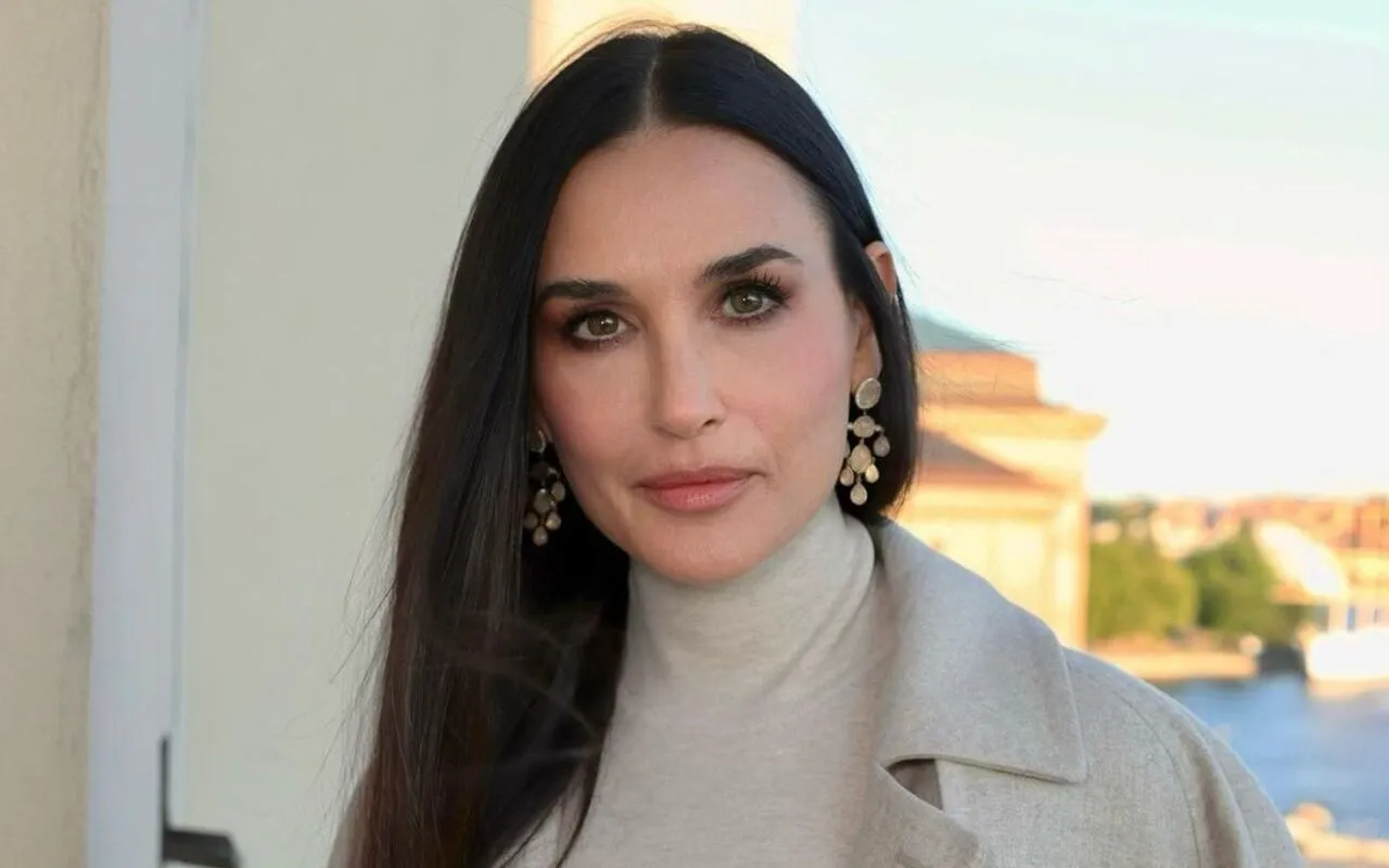Demi Moore Says Families of Dementia Patients Should 'Let Go of' the Person They Used to Be