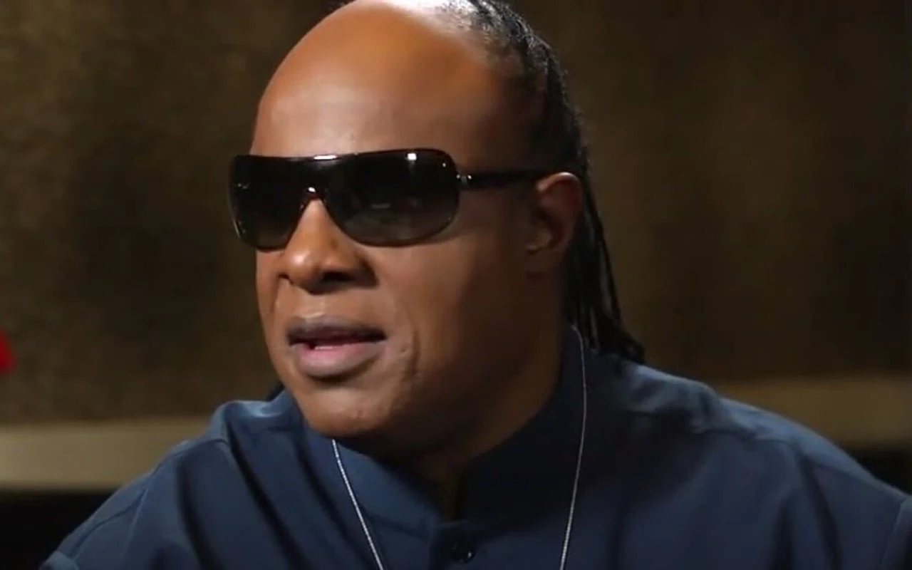 Stevie Wonder Enters Negotiations to Close Glastonbury 2024