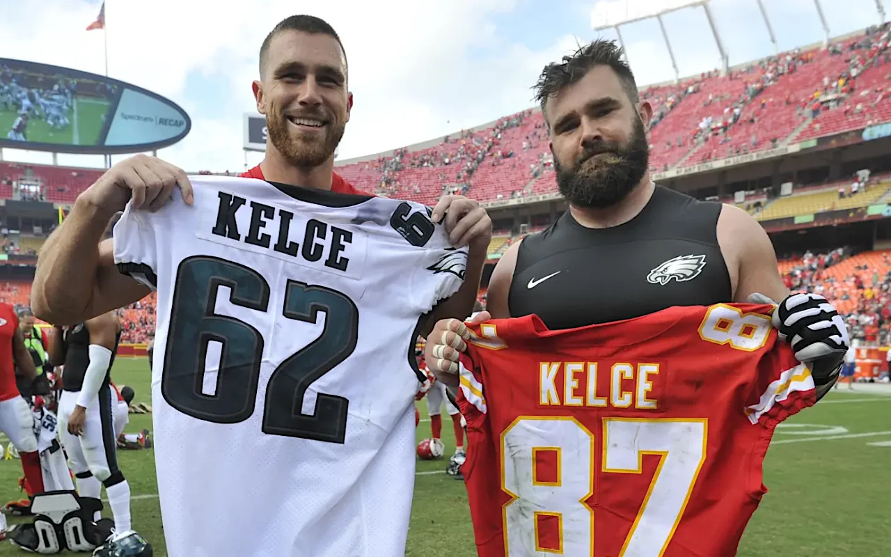 Travis Kelce Bawls His Eyes Out During Brother Jason's NFL Retirement Announcement