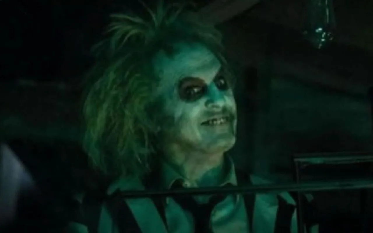 'Beetlejuice' Sequel: First Photos Show Michael Keaton and Jenna Ortega in Costume
