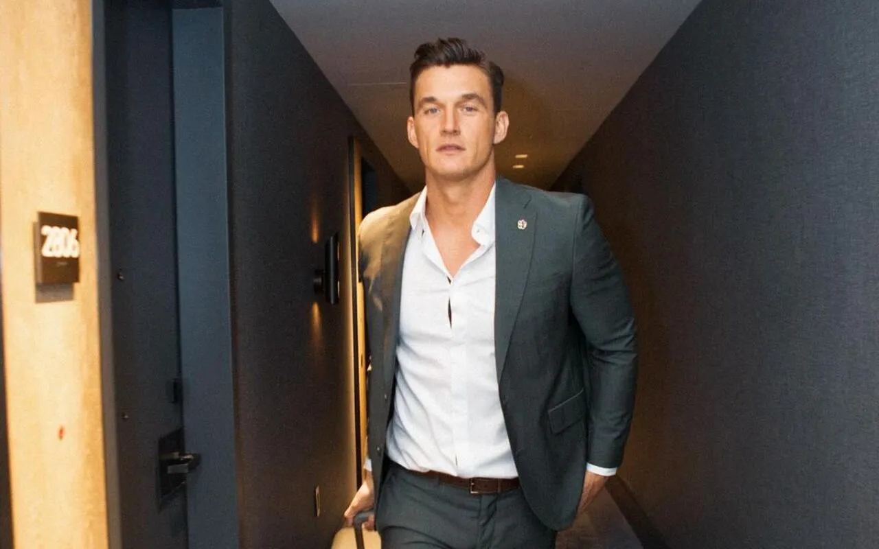 Tyler Cameron Officially Joins OnlyFans, Posts His First Thirst Trap
