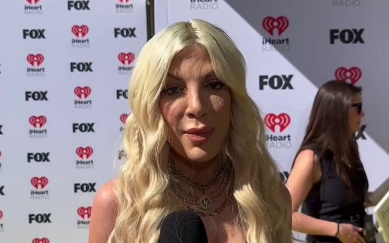 Tori Spelling Wears Daughter's Clothes at 2024 iHeartRadio Music Awards Due to Fashion Mishap