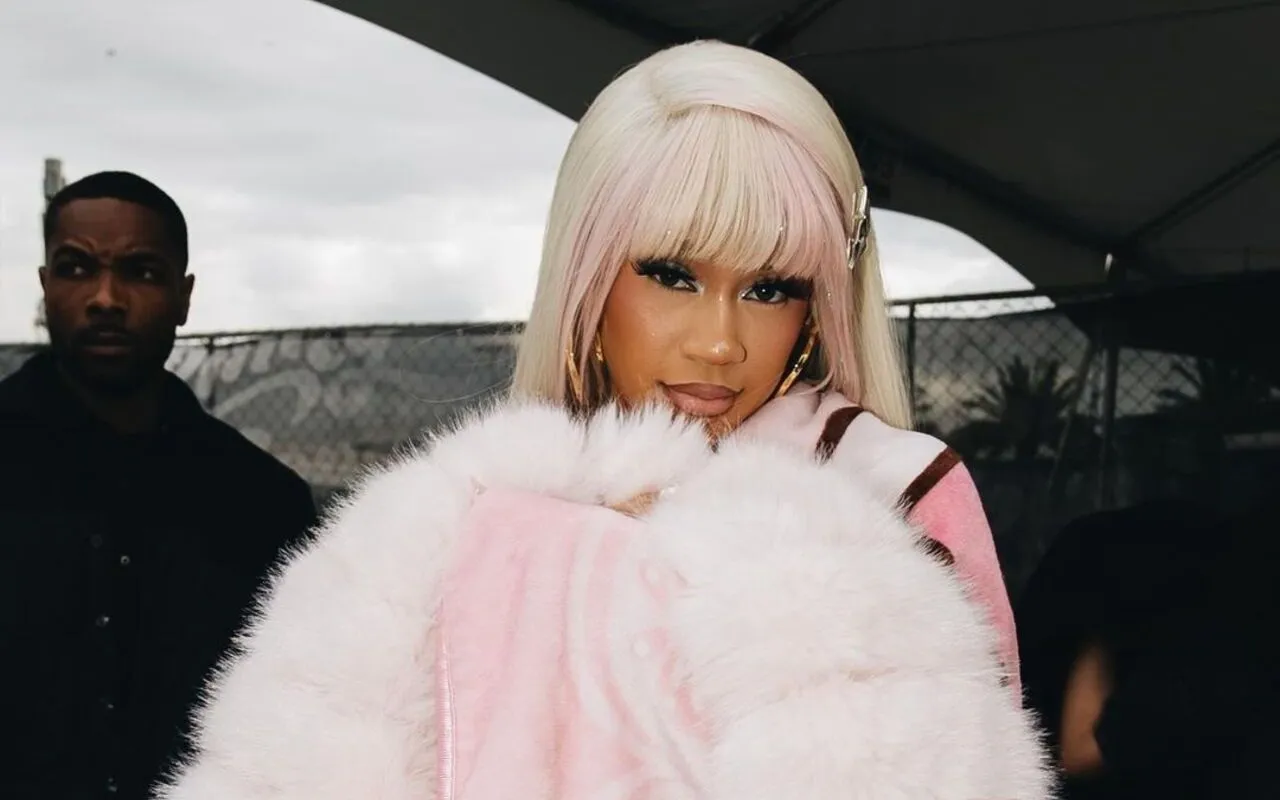Saweetie Confronts Record Label on Instagram for Holding Up Her Debut Album