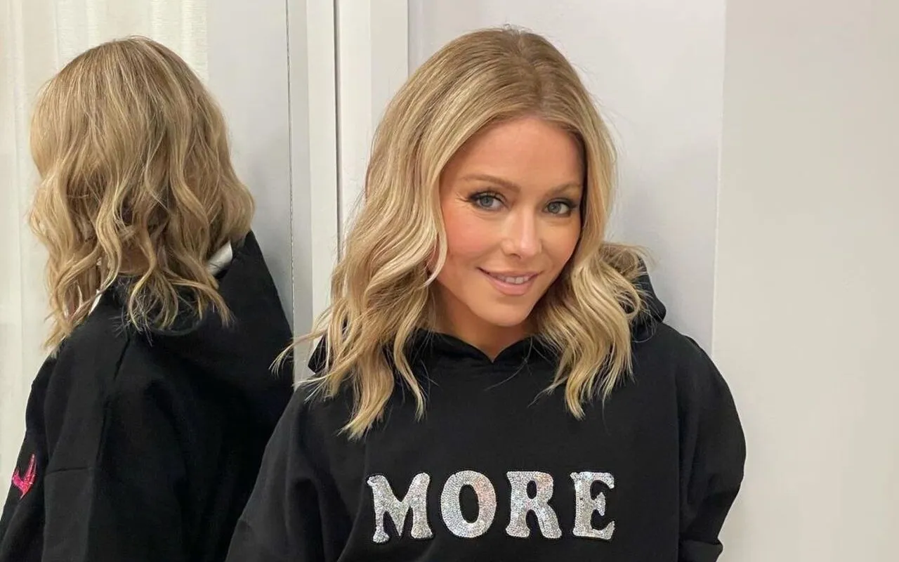 Kelly Ripa Considers Ditching Blond Hair for Silver Fox Look