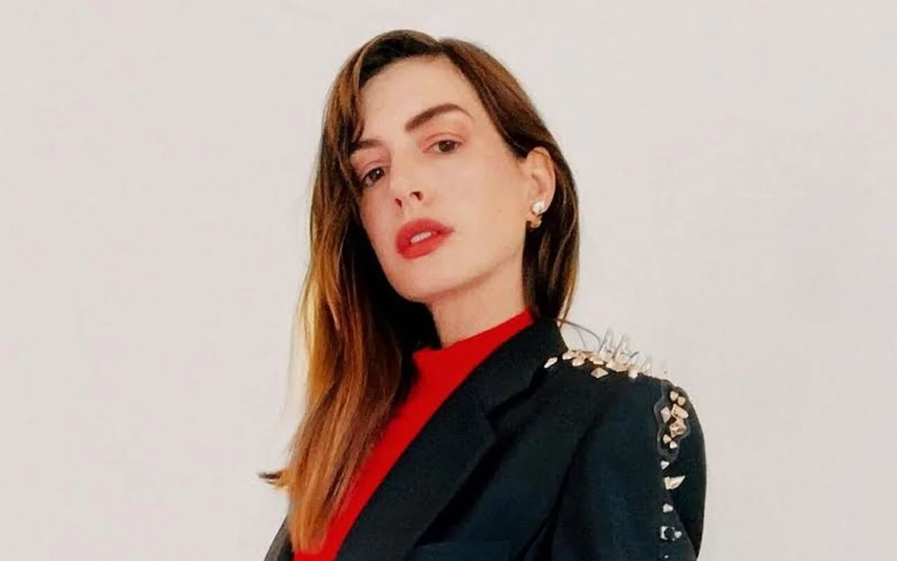 Anne Hathaway Reflects on Her Struggle as 'Chronically Stressed' Young Star