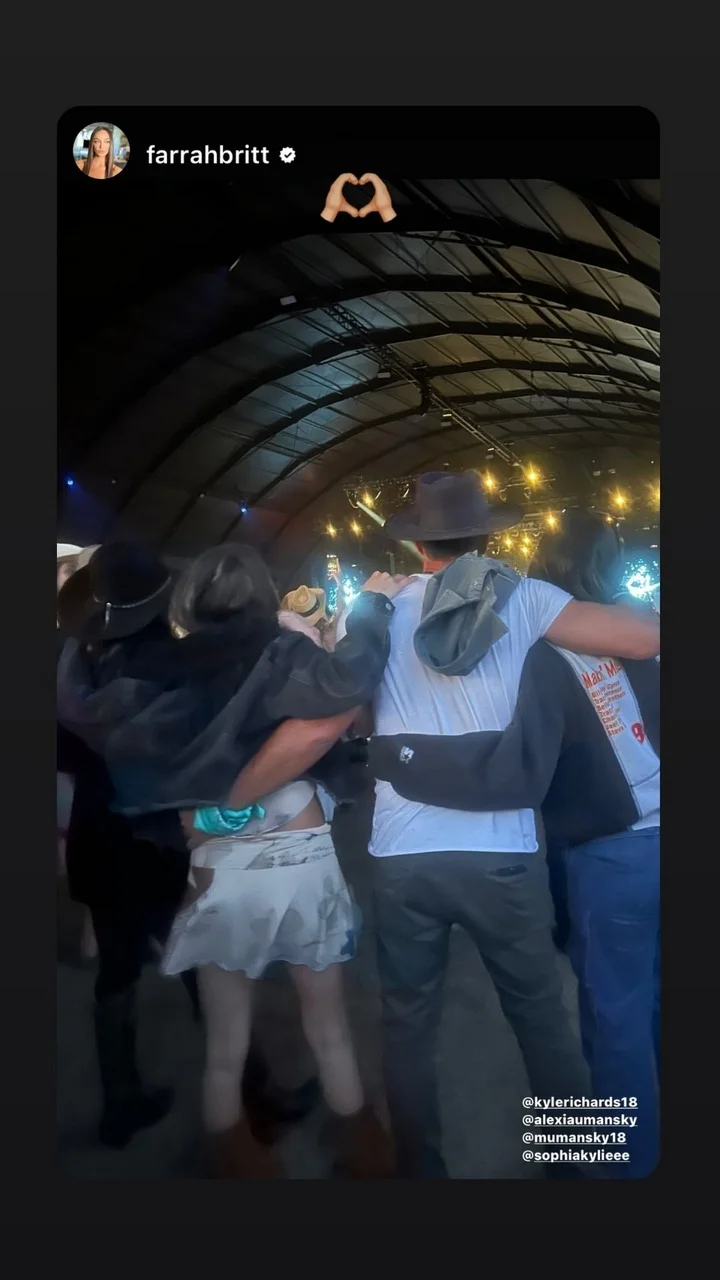 Kyle Richards and Mauricio Umansky hit Stagecoach with their daughters