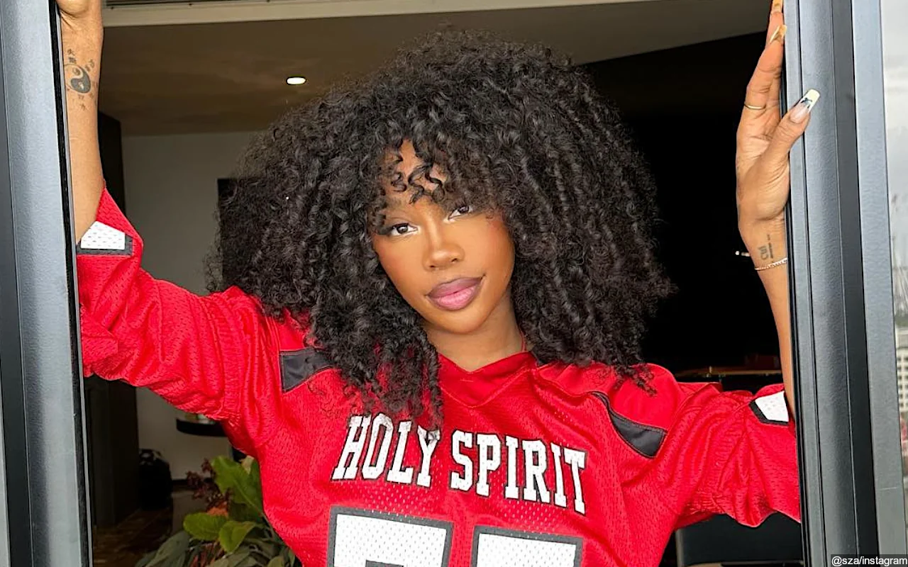 SZA Calls RnB Artist Label on Her 'Little Reductive'