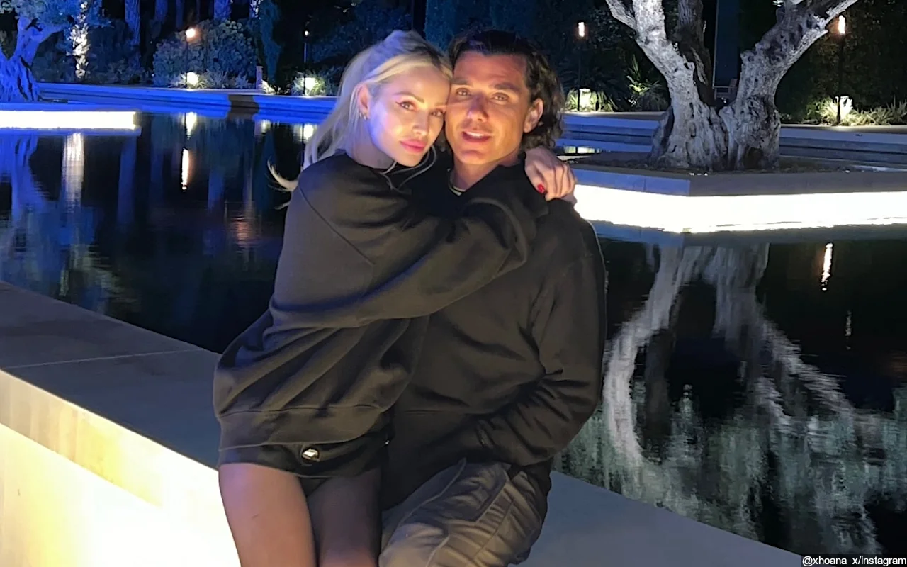 Gavin Rossdale and Gwen Stefani-Lookalike Girlfriend Xhoana Get Intimate in Mexico