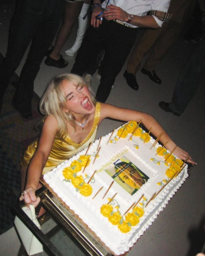 Sabrina Carpenter pokes fun at Leonardo DiCaprio with her birthday cake