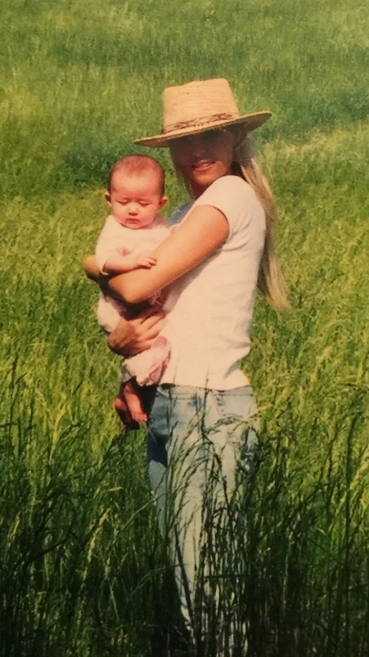 Noah Cyrus pays tribute to estranged mom Tish