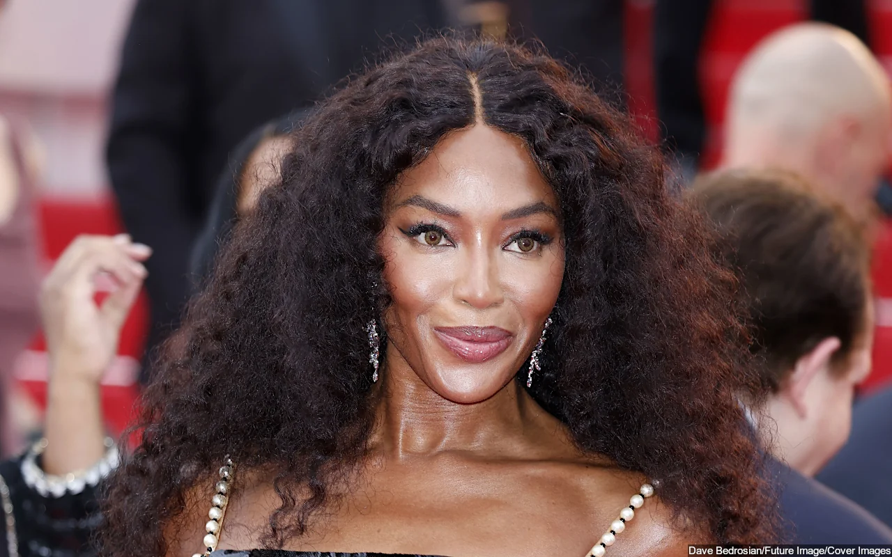Naomi Campbell Steals Show With Classic Chanel Revival at Cannes Film Festival