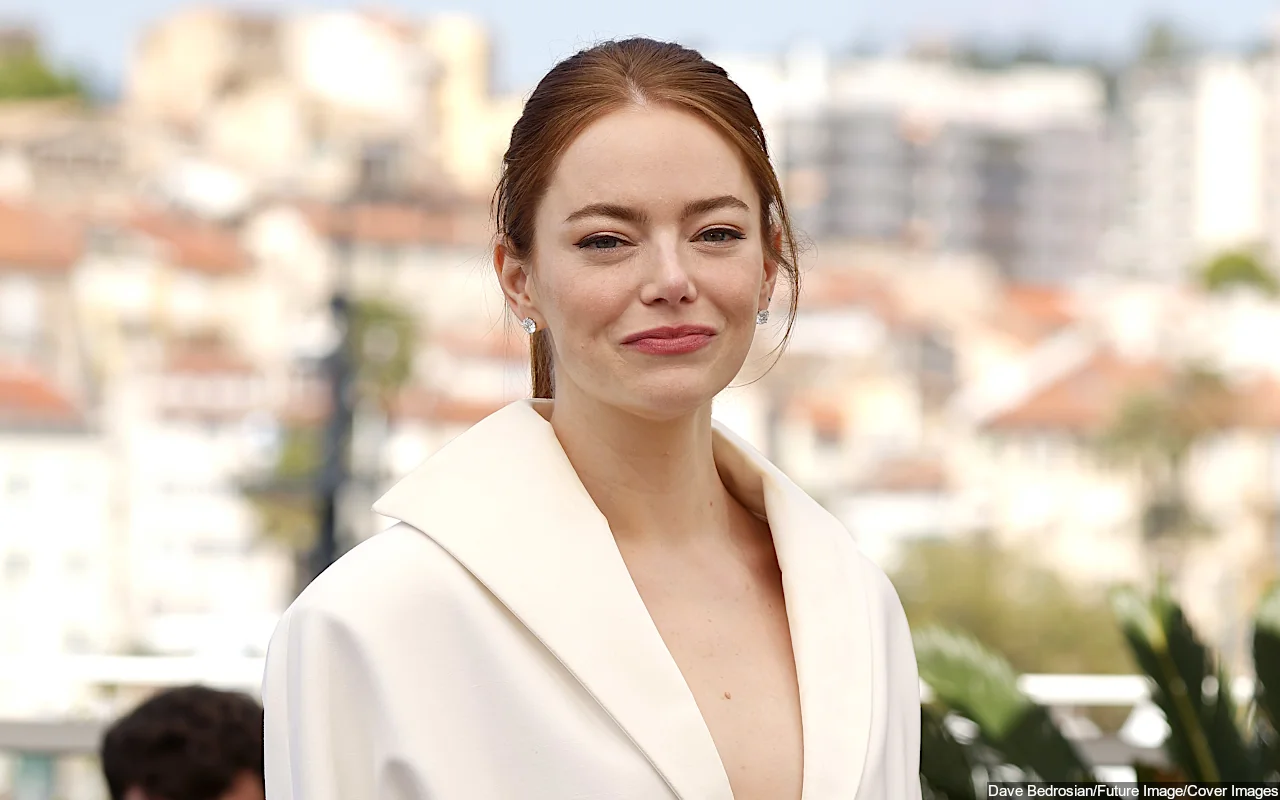 Emma Stone Shines in 'Poor Things': A Stellar Performance You Can't Miss - Vimarsana News