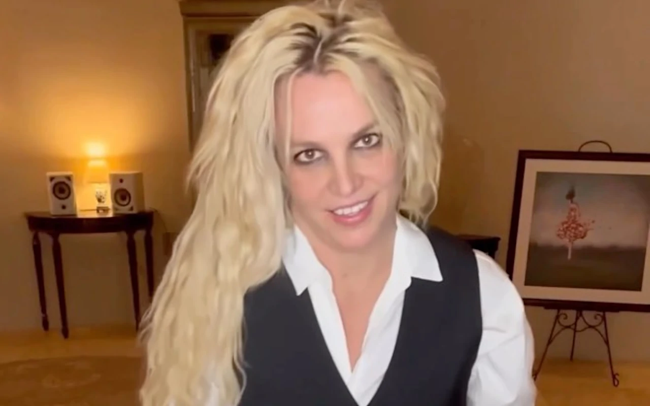 Britney Spears Gets Cheeky in Racy New Video After Revealing Her 'Serious Nerve Damage'