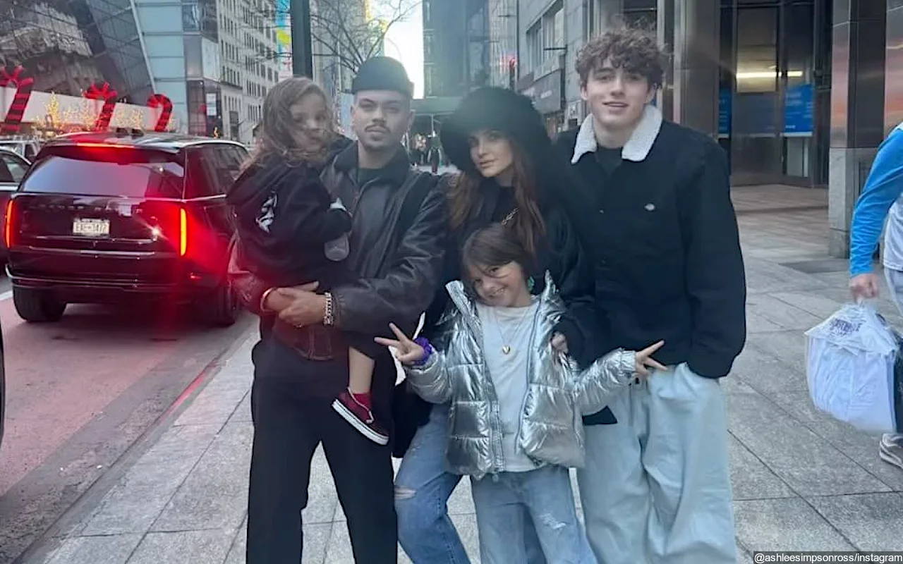Ashlee Simpson and Evan Ross Joined by All 3 Kids at 'Inside Out 2' Premiere