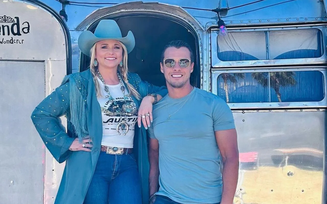 Miranda Lambert Furious Over Husband's PDA: A Marriage on the Rocks?
