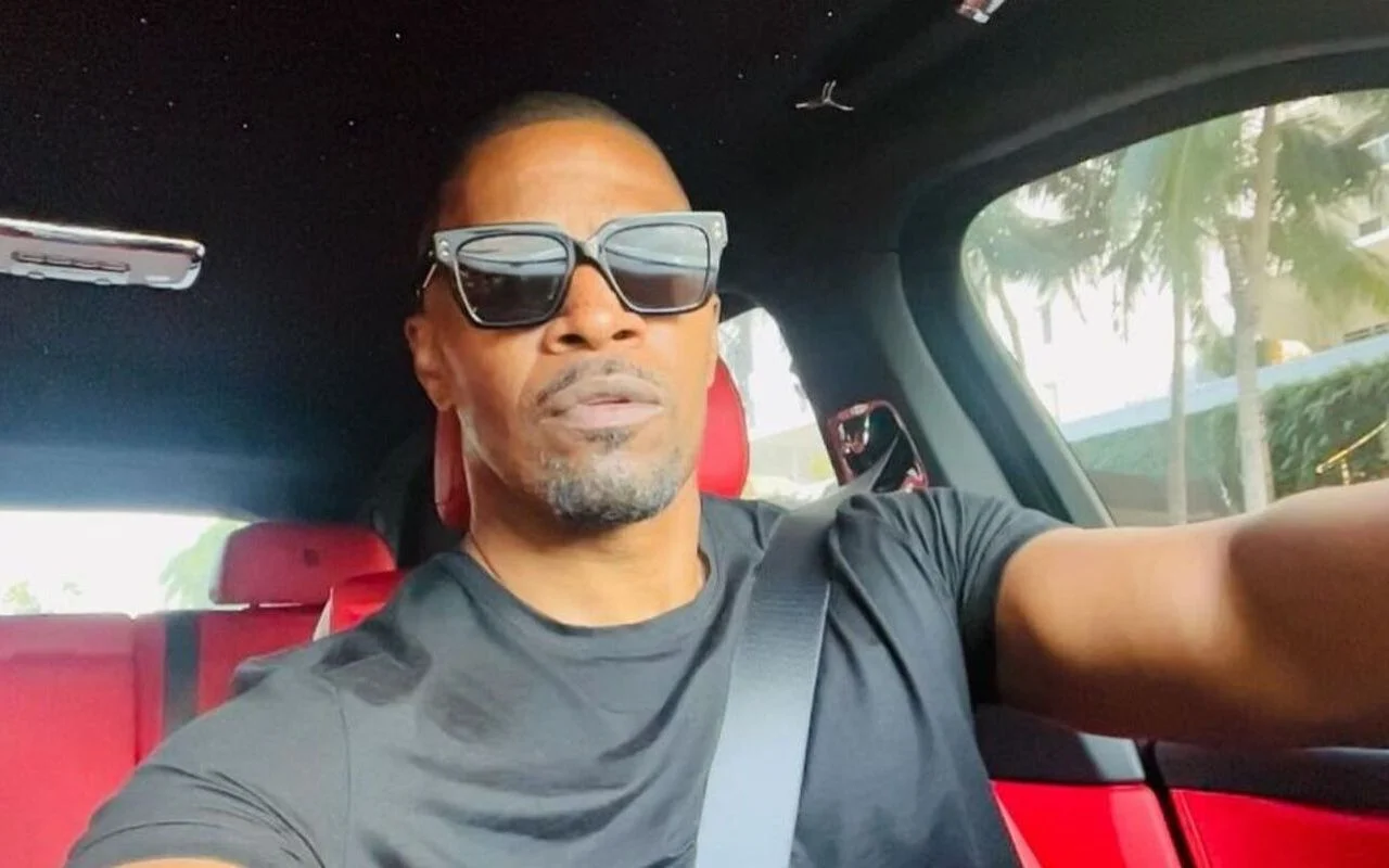 Jamie Foxx Hints At Brain Issue Recalls Fainting After Taking Advil jamie-foxx-hints-at-brain-issue-recalls-fainting-after-taking-advil