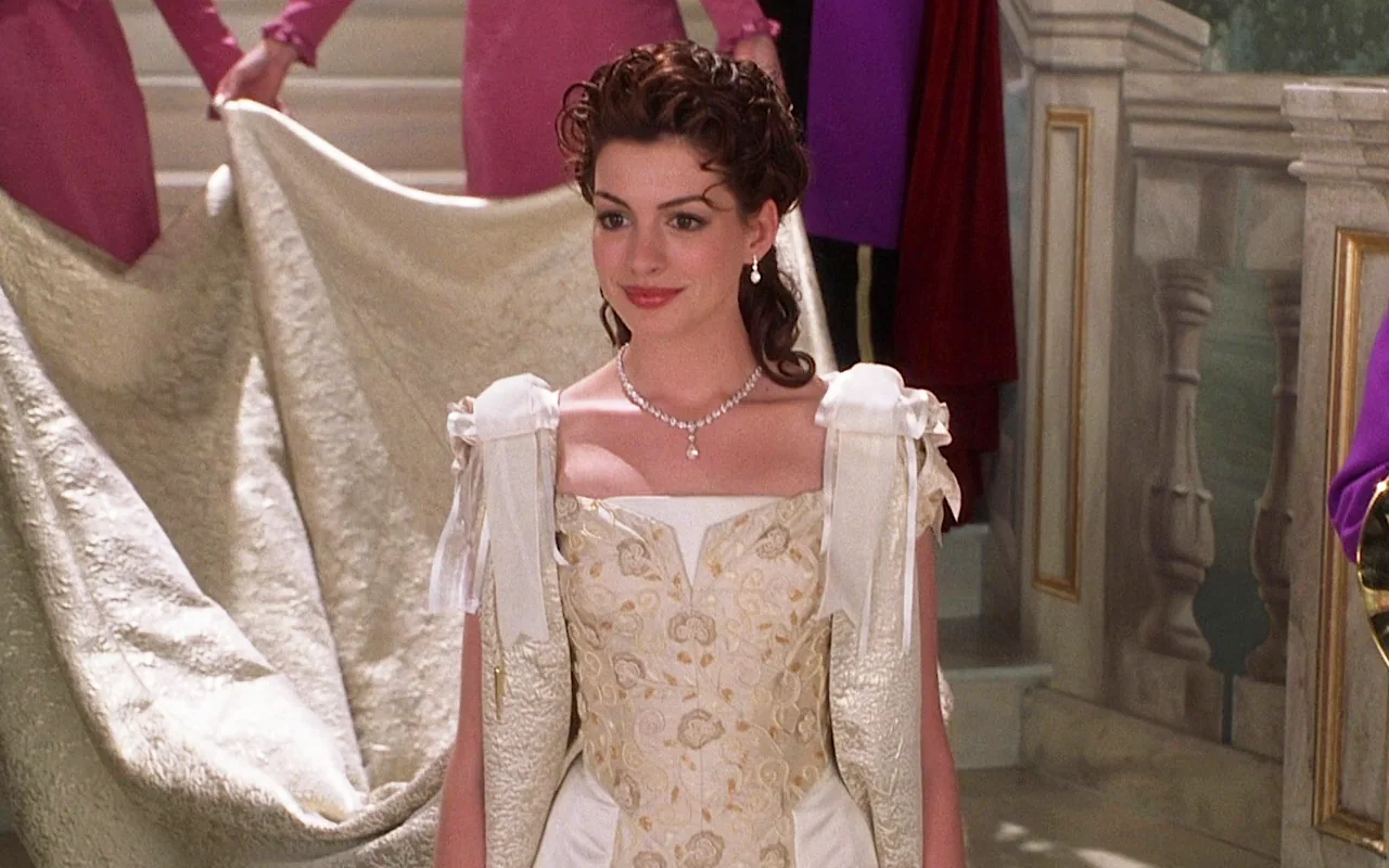 Anne Hathaway Celebrates 'Princess Diaries 2' Anniversary and Teases Third Film