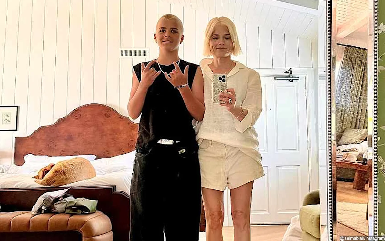 Selma Blair's Son Arthur Nearly Towers Over Mom in New Photo
