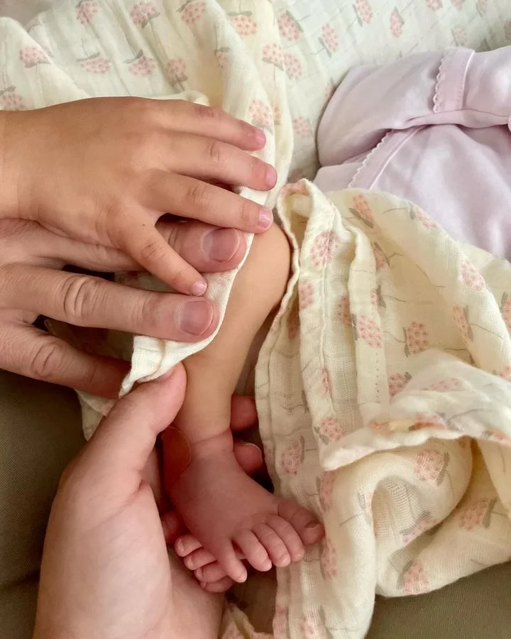 Lea Michele introduces newborn daughter
