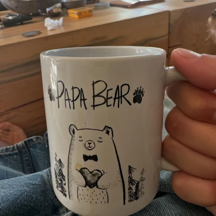 Justin Bieber embraces fatherhood with his mug