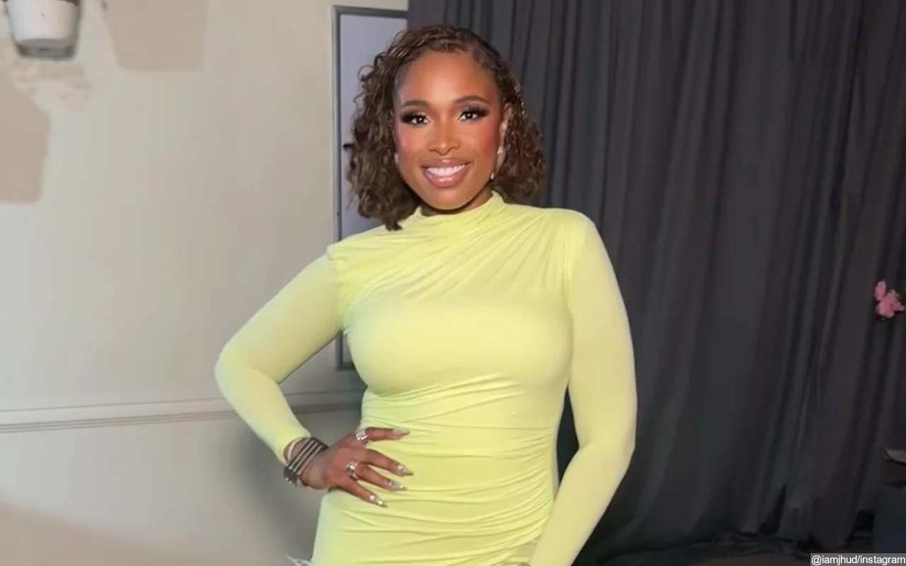 Jennifer Hudson Gifts Fans Her First-Ever Christmas Album 'The Gift of Love'