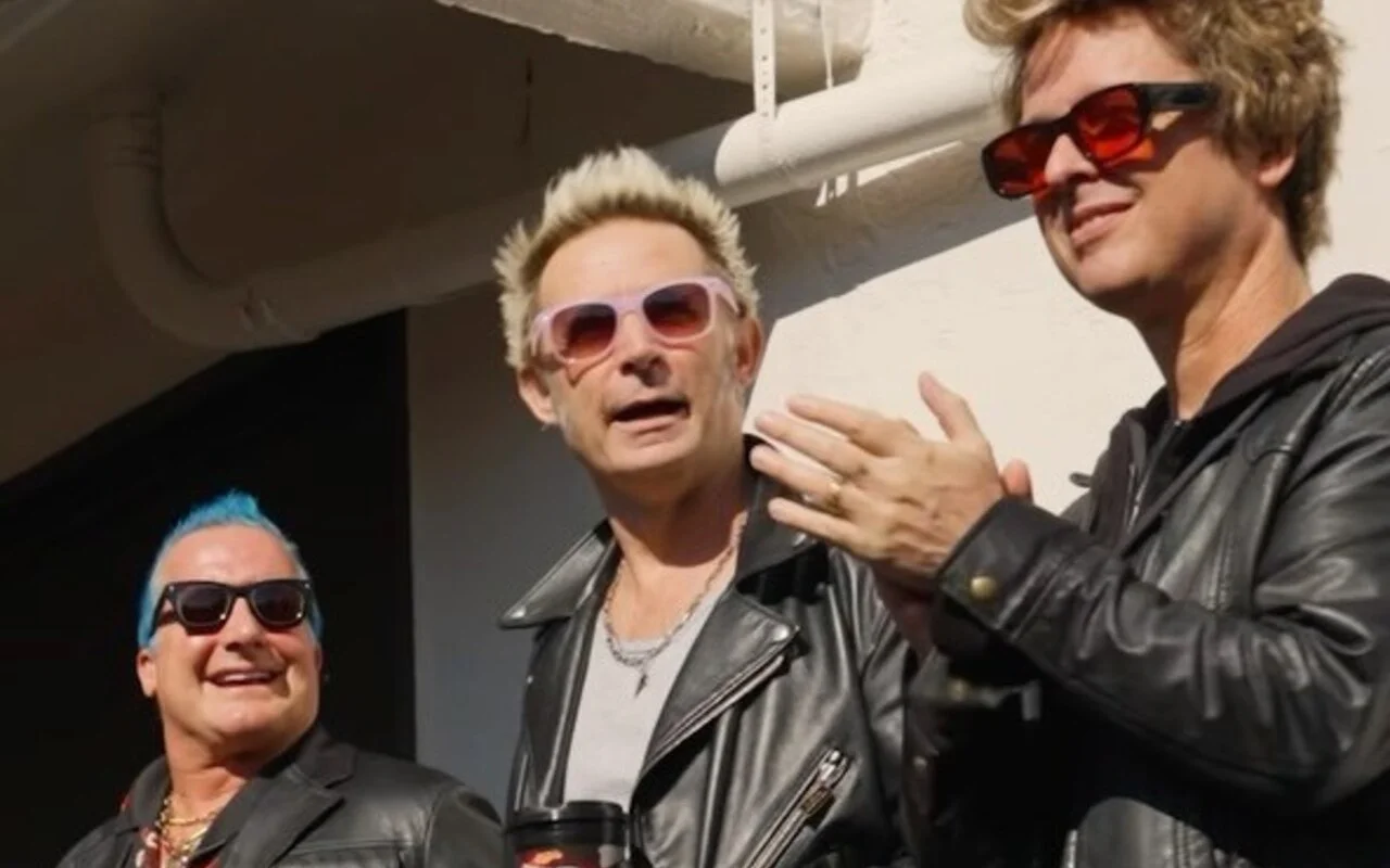 Green Day Banned From Las Vegas Radio Stations After Frontman Billie Joe Armstrong Calls the City 'S***hole'