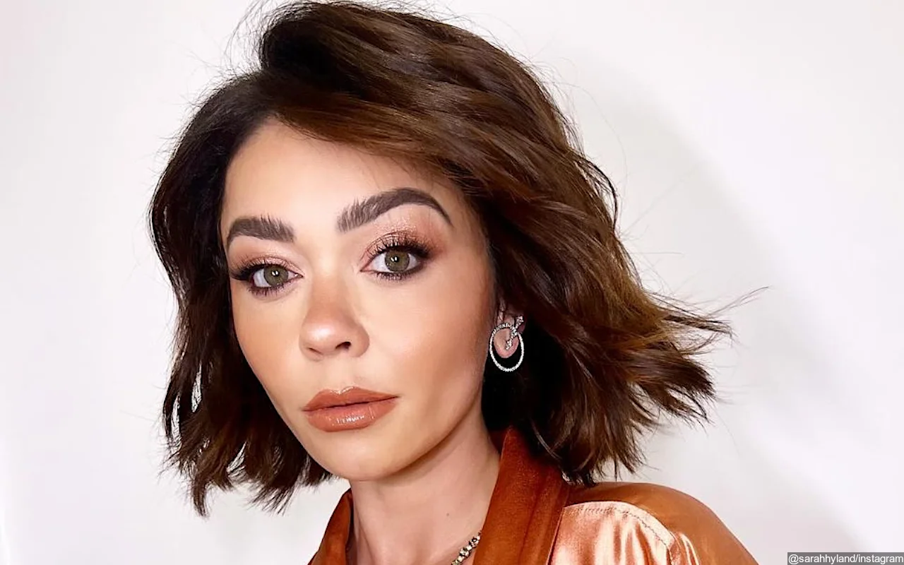 Sarah Hyland Honored with Variety Courage Award for Domestic Violence Advocacy