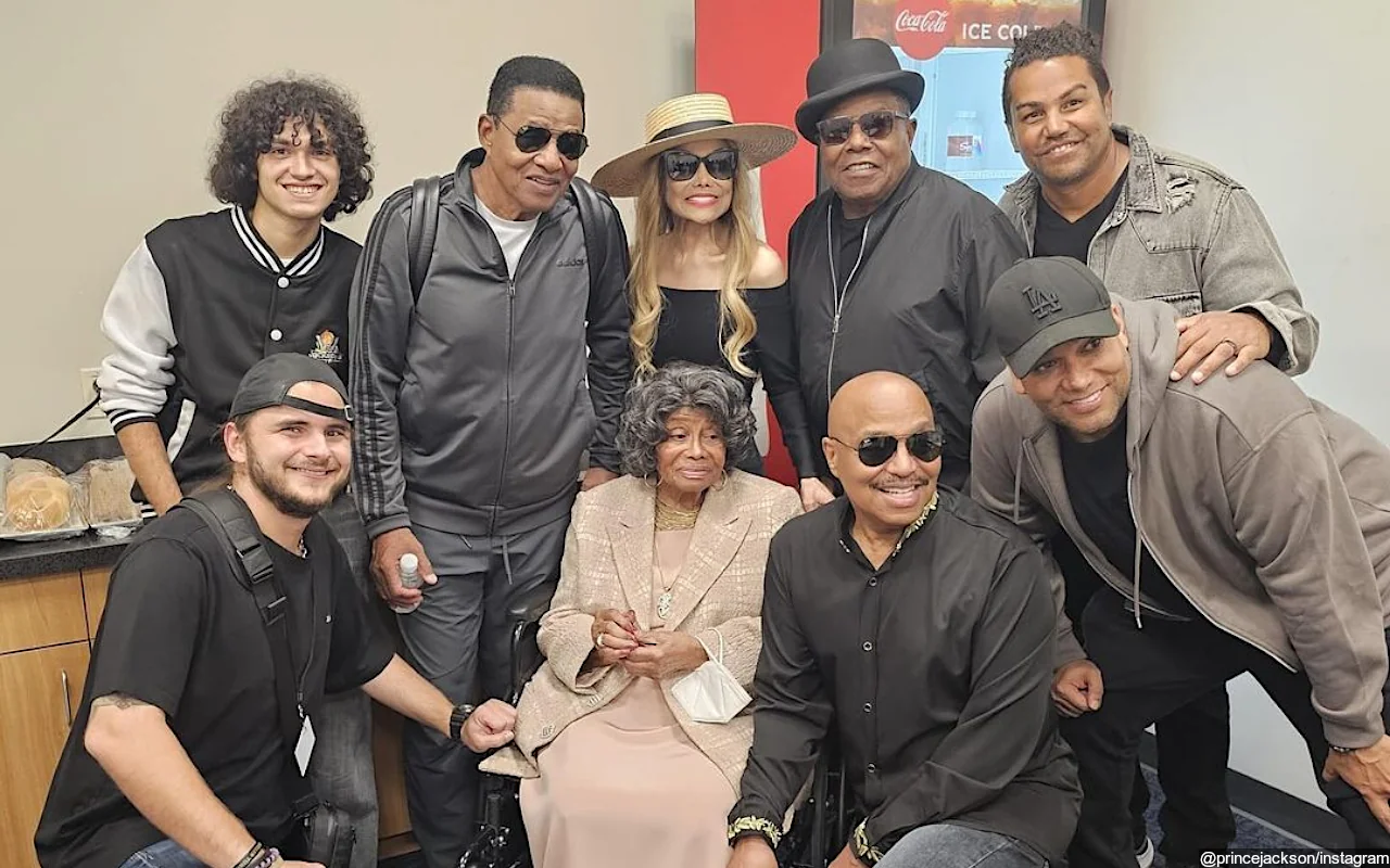 Michael Jackson's Kids Make Rare Appearance at Uncle Tito's Funeral in Glendale