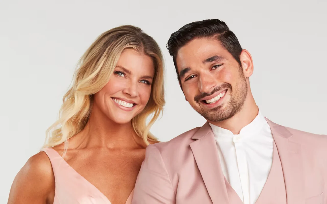 Amanda Kloots Clarifies 'Mean' Remarks About 'Dancing with the Stars' Partner Alan Bersten