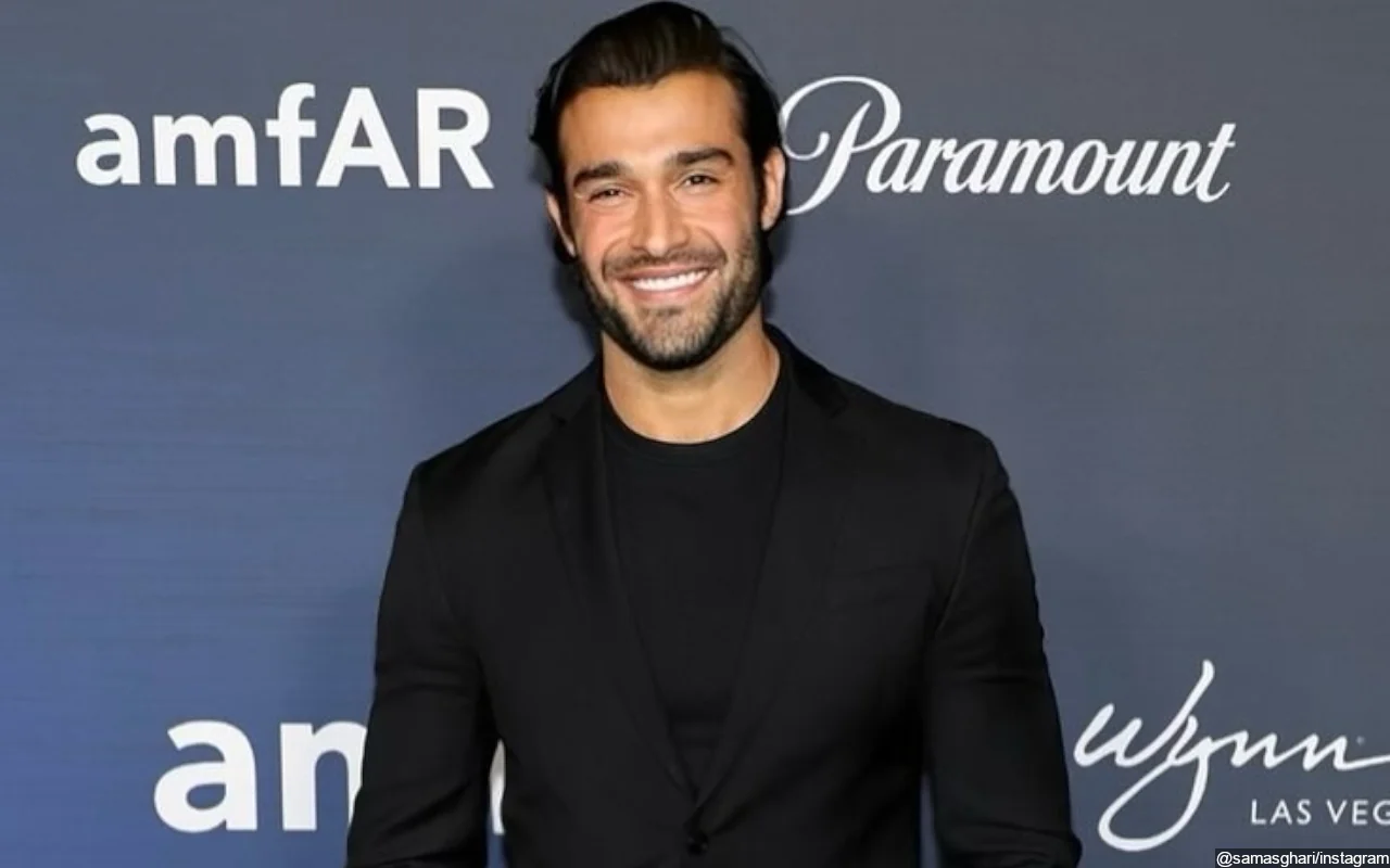 Sam Asghari and New Girlfriend Spotted in Las Vegas After Evading Paparazzo at LAX