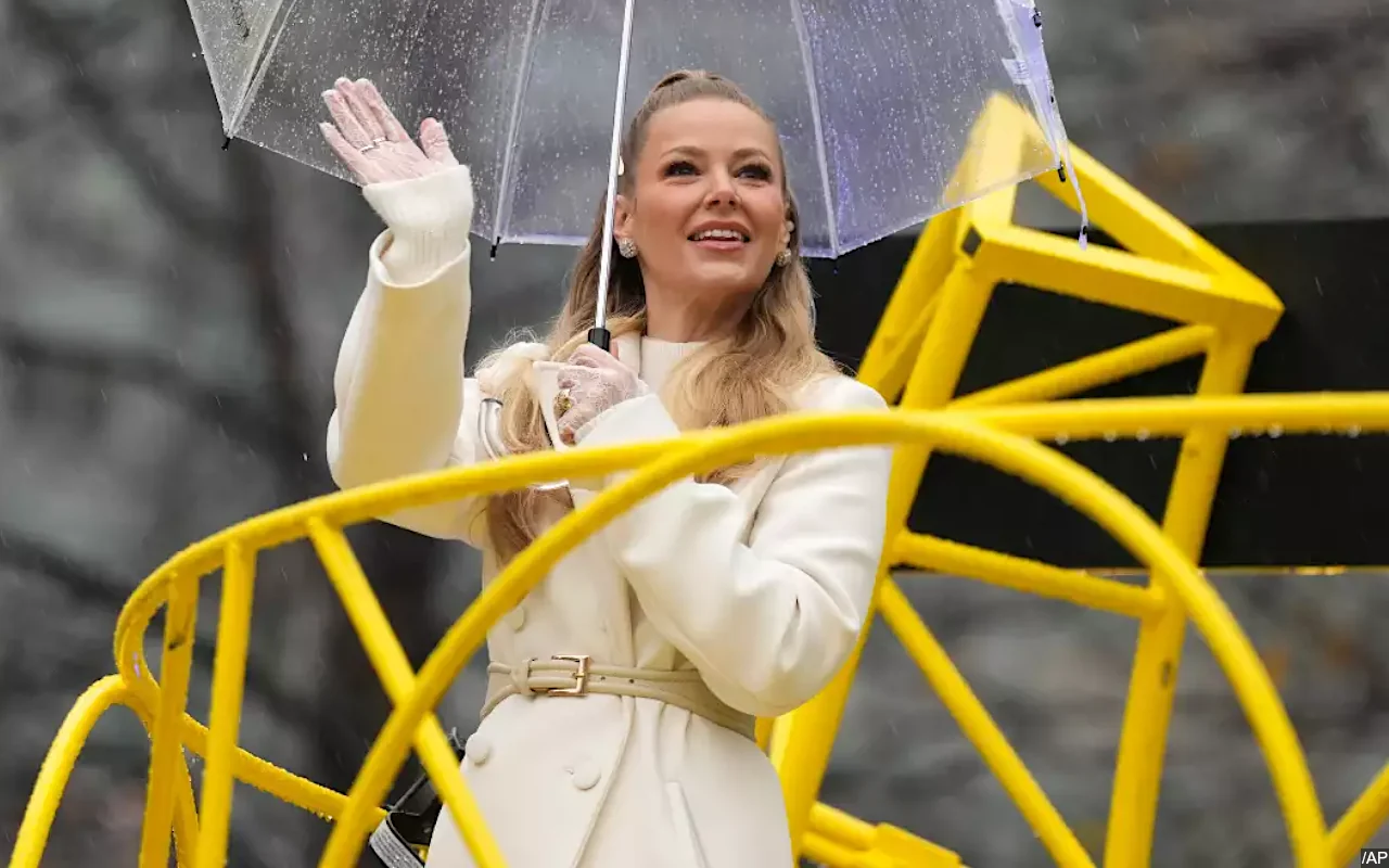 Ariana Madix Faces Accusations of Lip-Syncing at Macy's Thanksgiving Day Parade