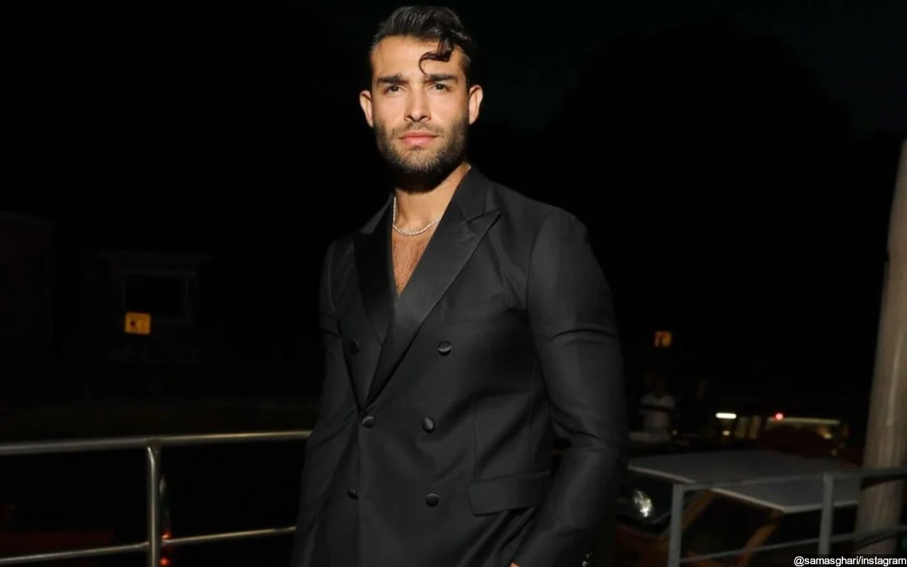 Sam Asghari Enjoys Pre-Thanksgiving Stroll With New GF Brooke Irvine in Los Angeles