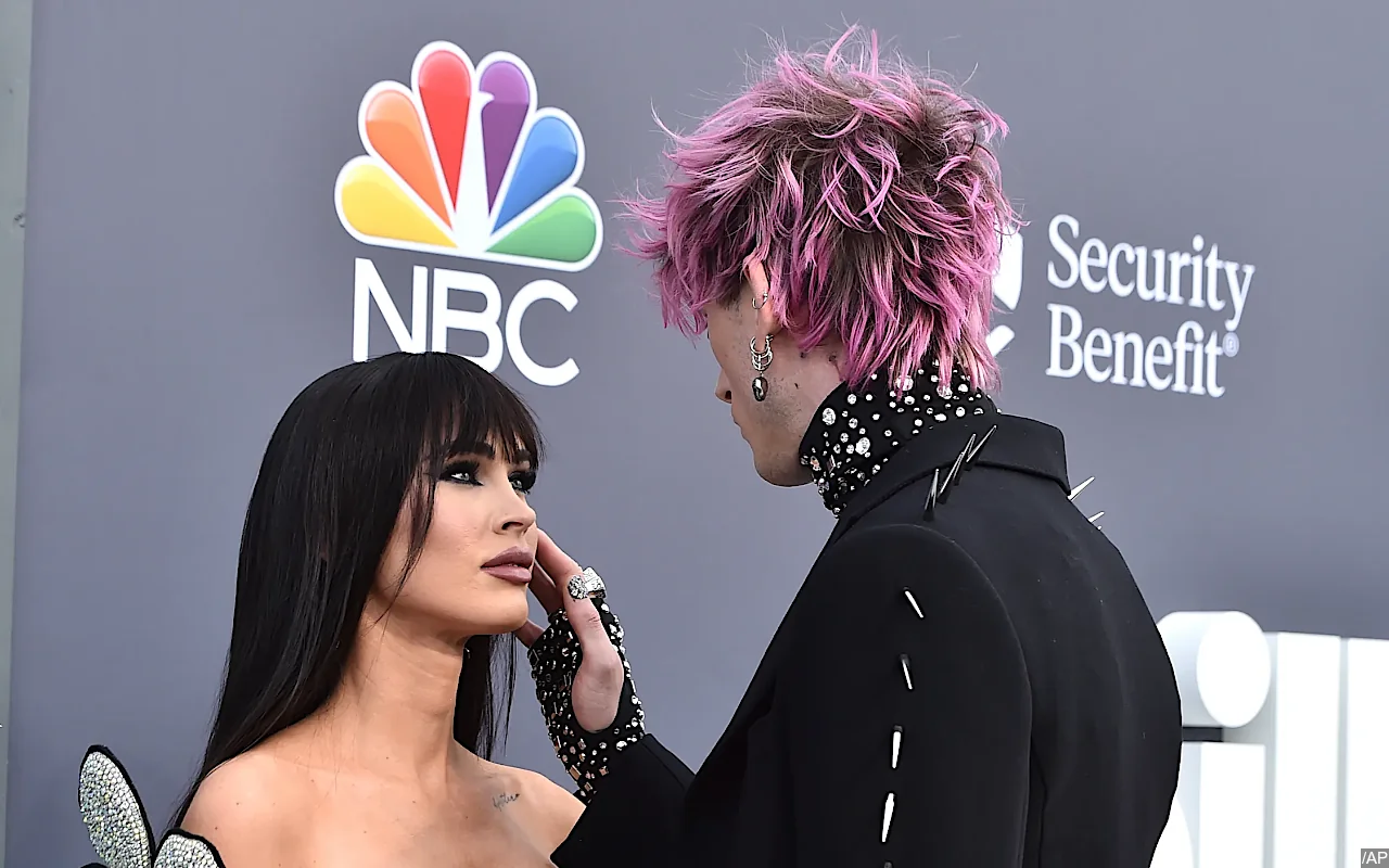 Megan Fox and MGK Avoid Making Instagram Post on Christmas After His Affair With Content Creator