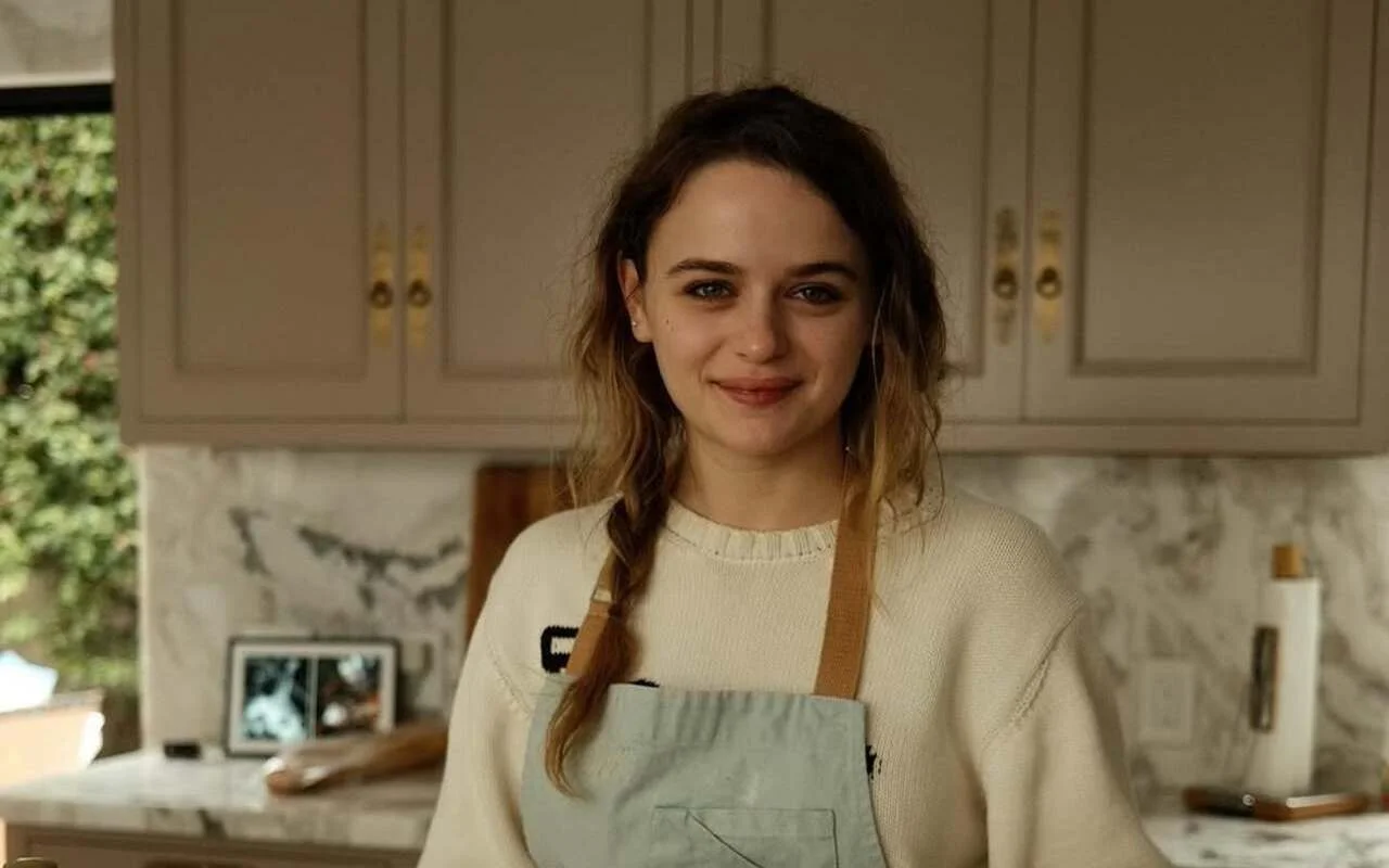 Joey King Left With Multiple Blisters on Her Face After Burning Herself in Cooking Accident