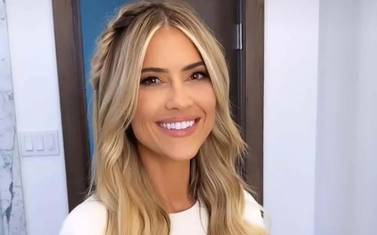 Christina Haack Kisses New Beau Christopher Larocca Amid Josh Hall Divorce