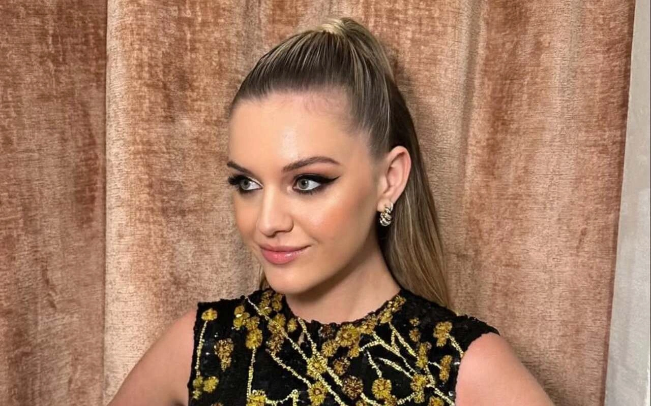 Kelsea Ballerini Defends Ex-Husband After Fans Yells Profanities at Him During Concert