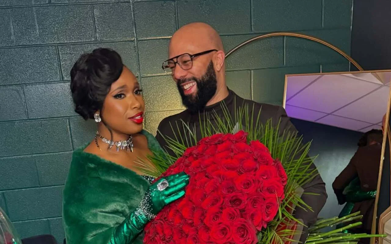 Jennifer Hudson Slammed in the Face With Ball During Courtside Date With Common