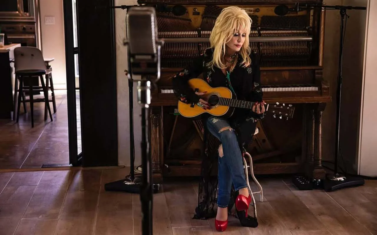 Dolly Parton Releases New Song to Honor Late Husband Carl Dean