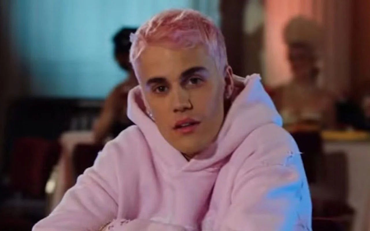 Justin Bieber Opens Up About Struggles With Feeling 'Unworthy' and 'Unqualified'