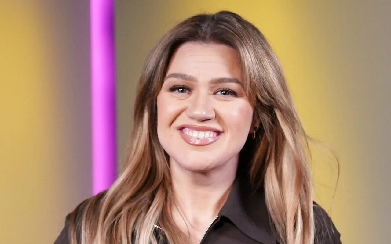 Kelly Clarkson Back on Her Daytime Show After Two-Week Absence
