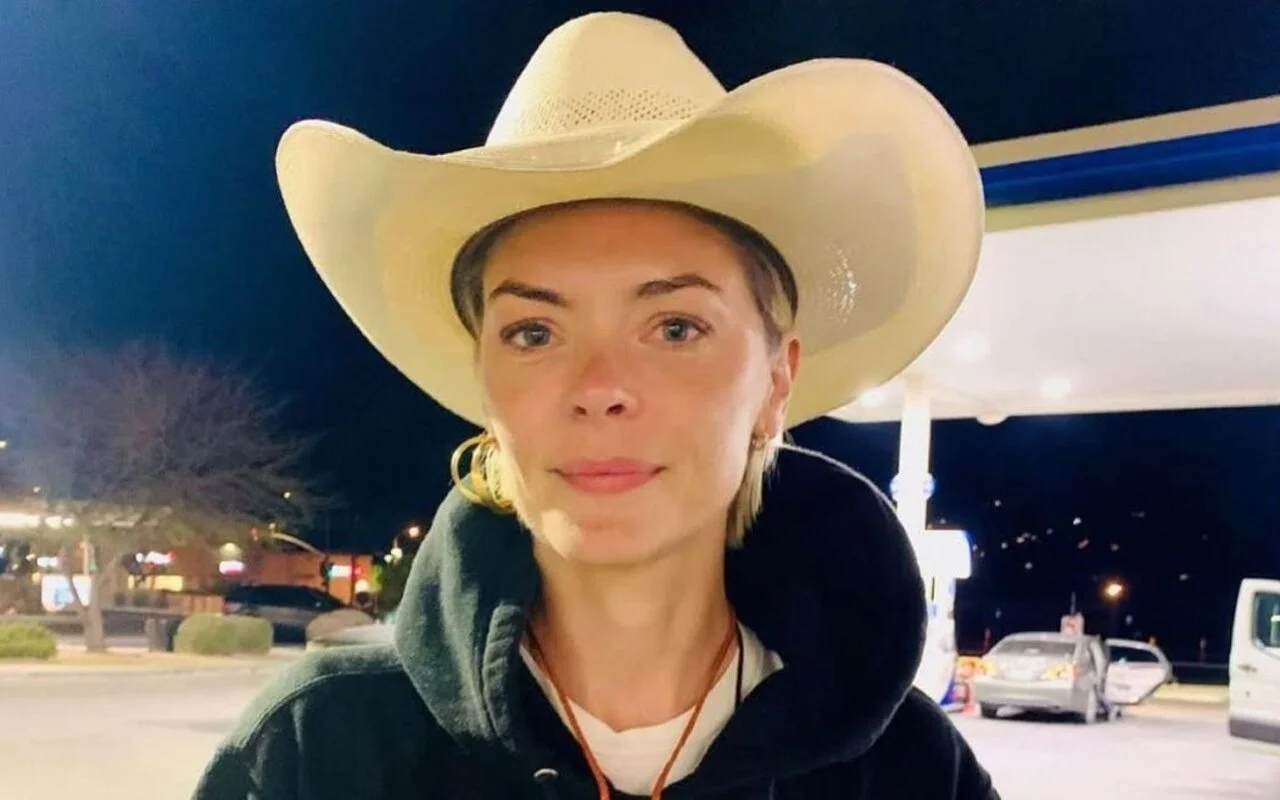 Jaime King Moves Out of Hollywood Hills House After Losing Custody of Her Children