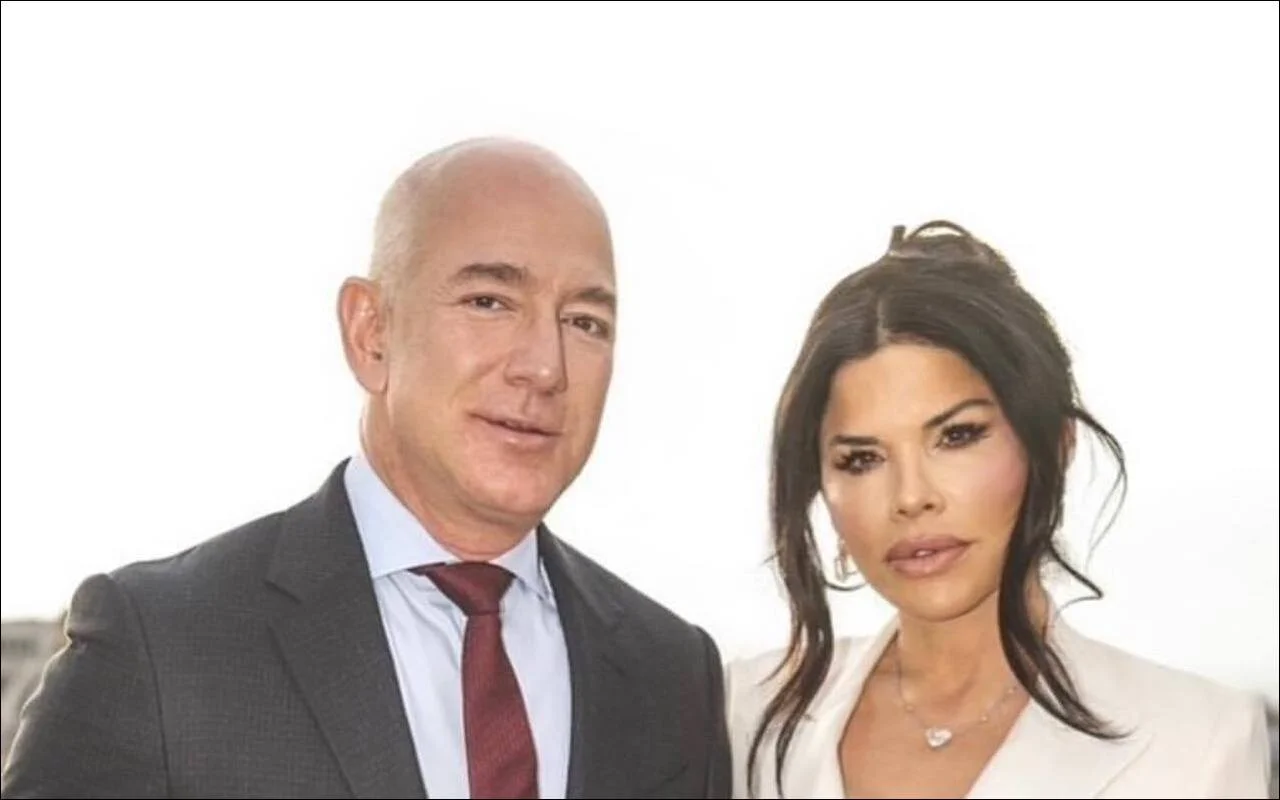 Jeff Bezos and Lauren Sanchez Send Out Invitations for Lavish Italian Wedding